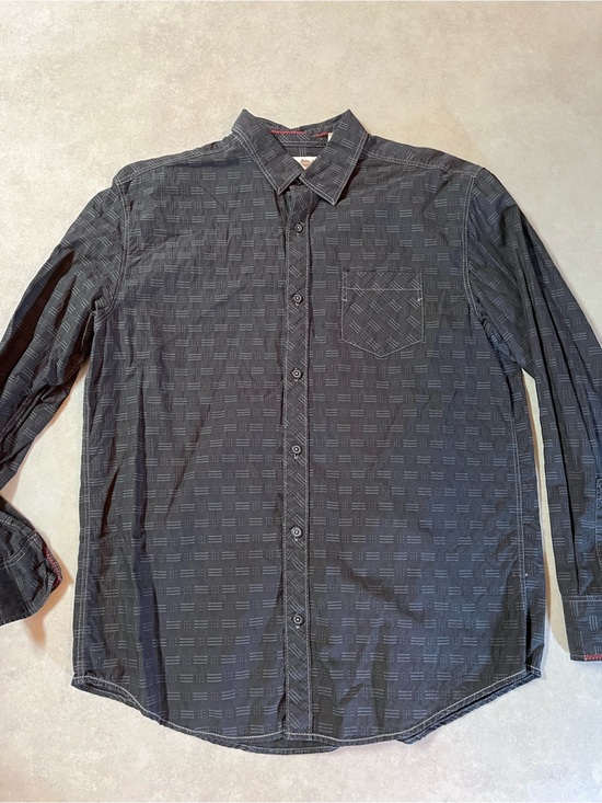 Perry Ellis Other - Perry Ellis Black Geometric Long-Sleeve Button-Down Shirt
XL